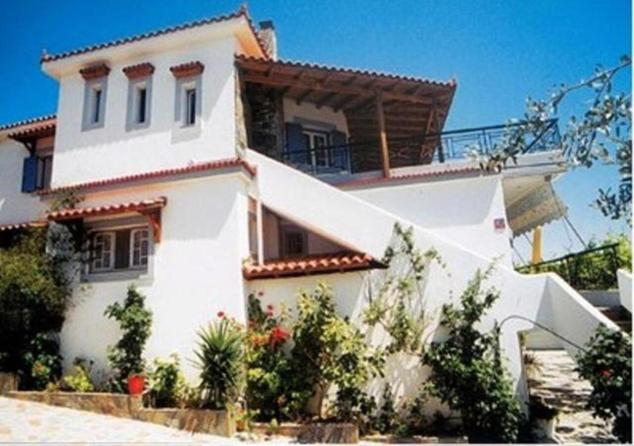 Lygies Apart Hotel Trapezaki  Bagian luar foto